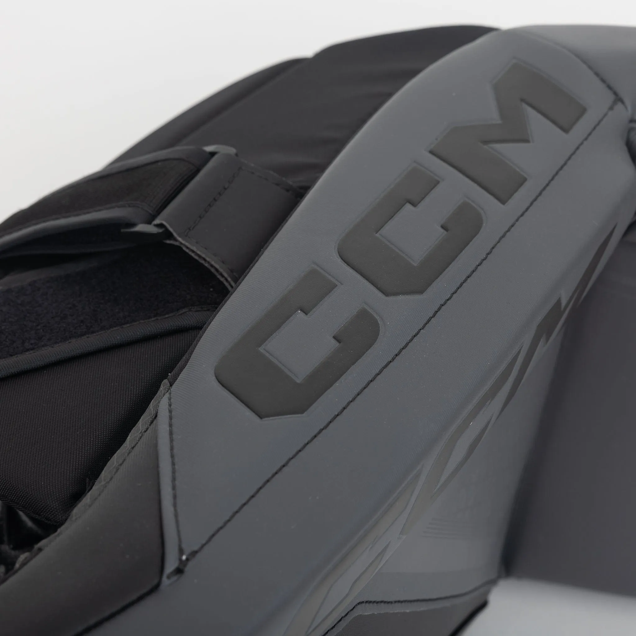 CCM Axis XF Senior Goalie Leg Pads