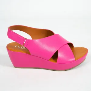 Clara Wedge | Fuchsia