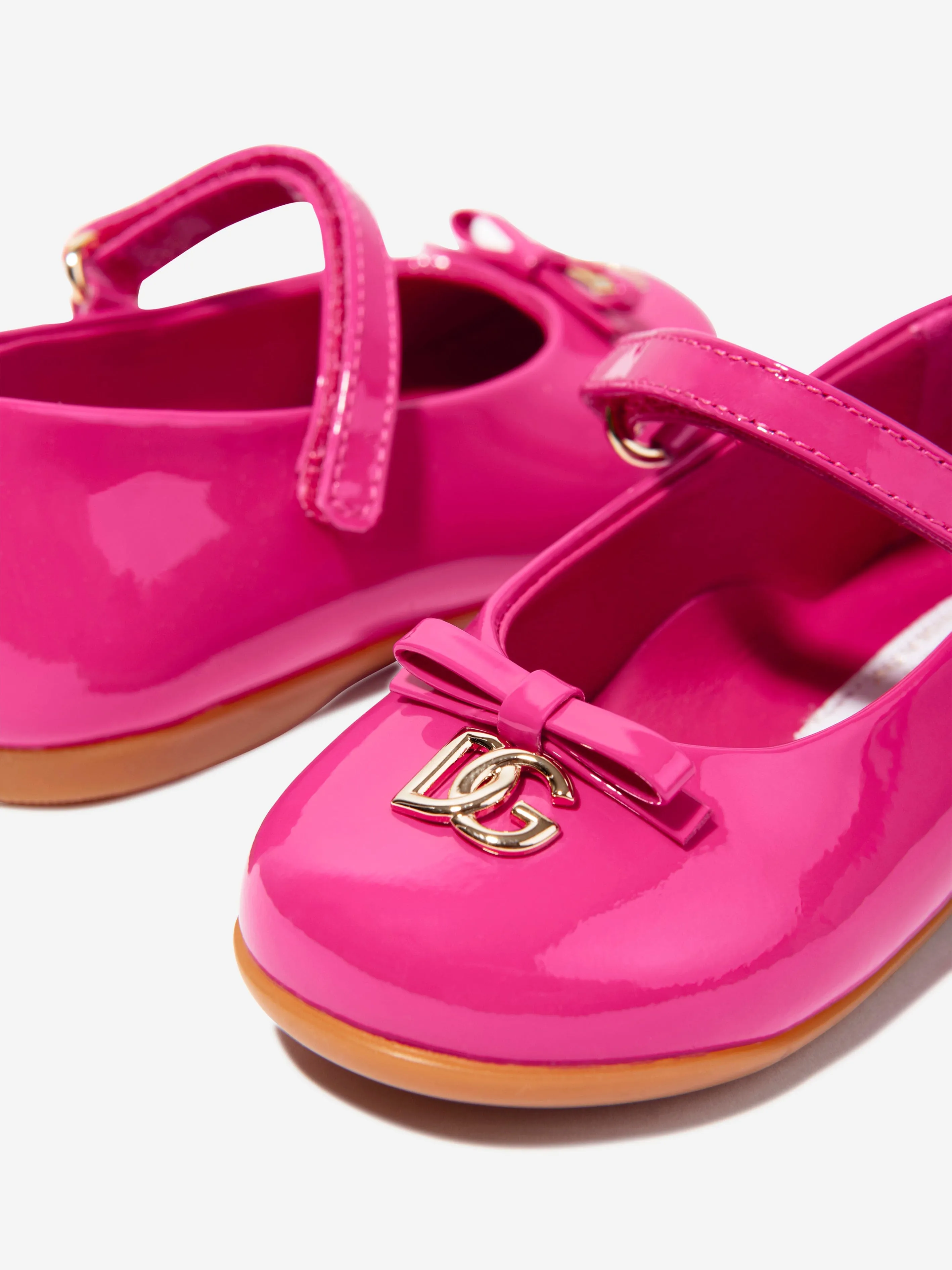 Dolce & Gabbana Girls Patent Leather Shoes in Pink