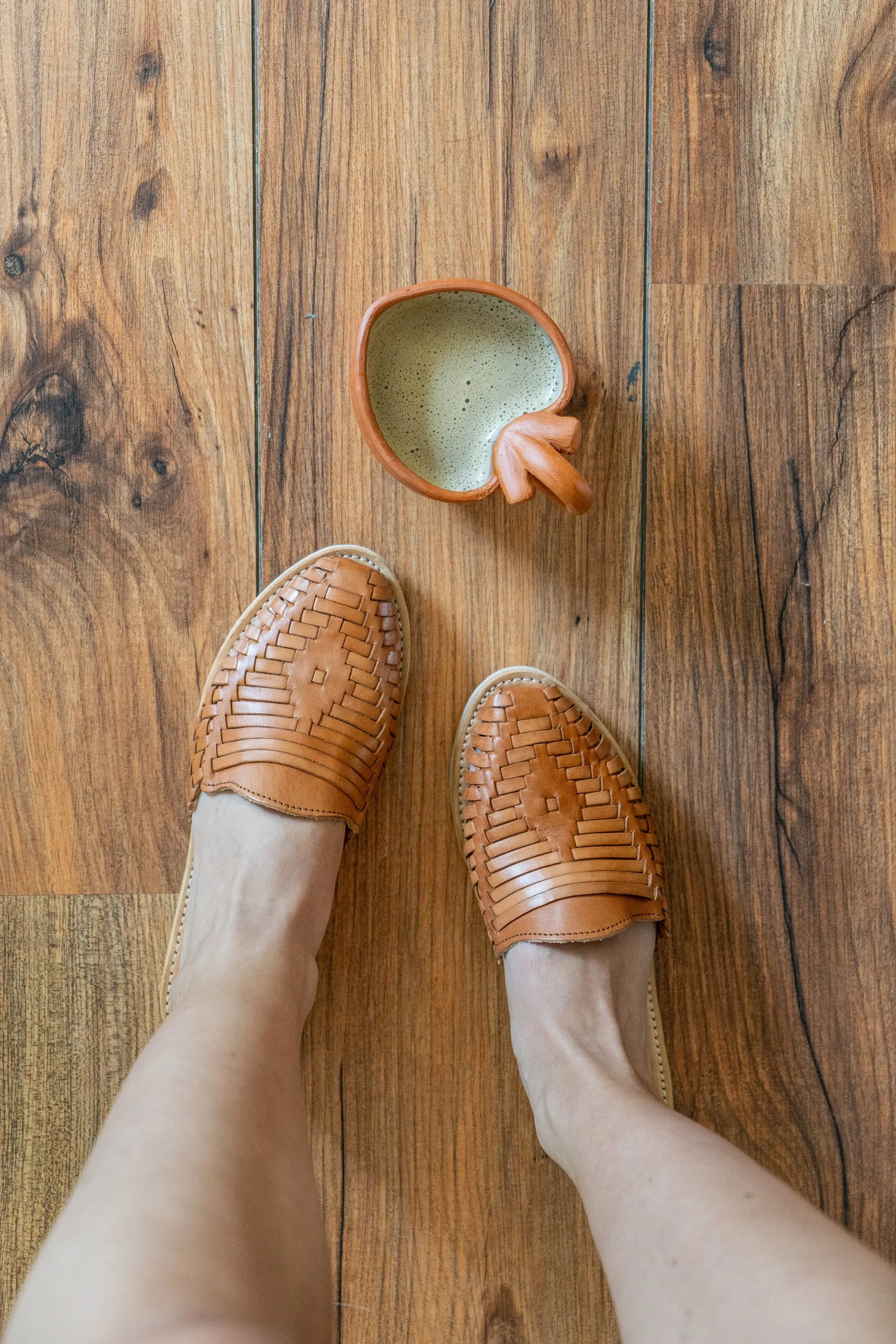 Frida Diamante Tan Slides