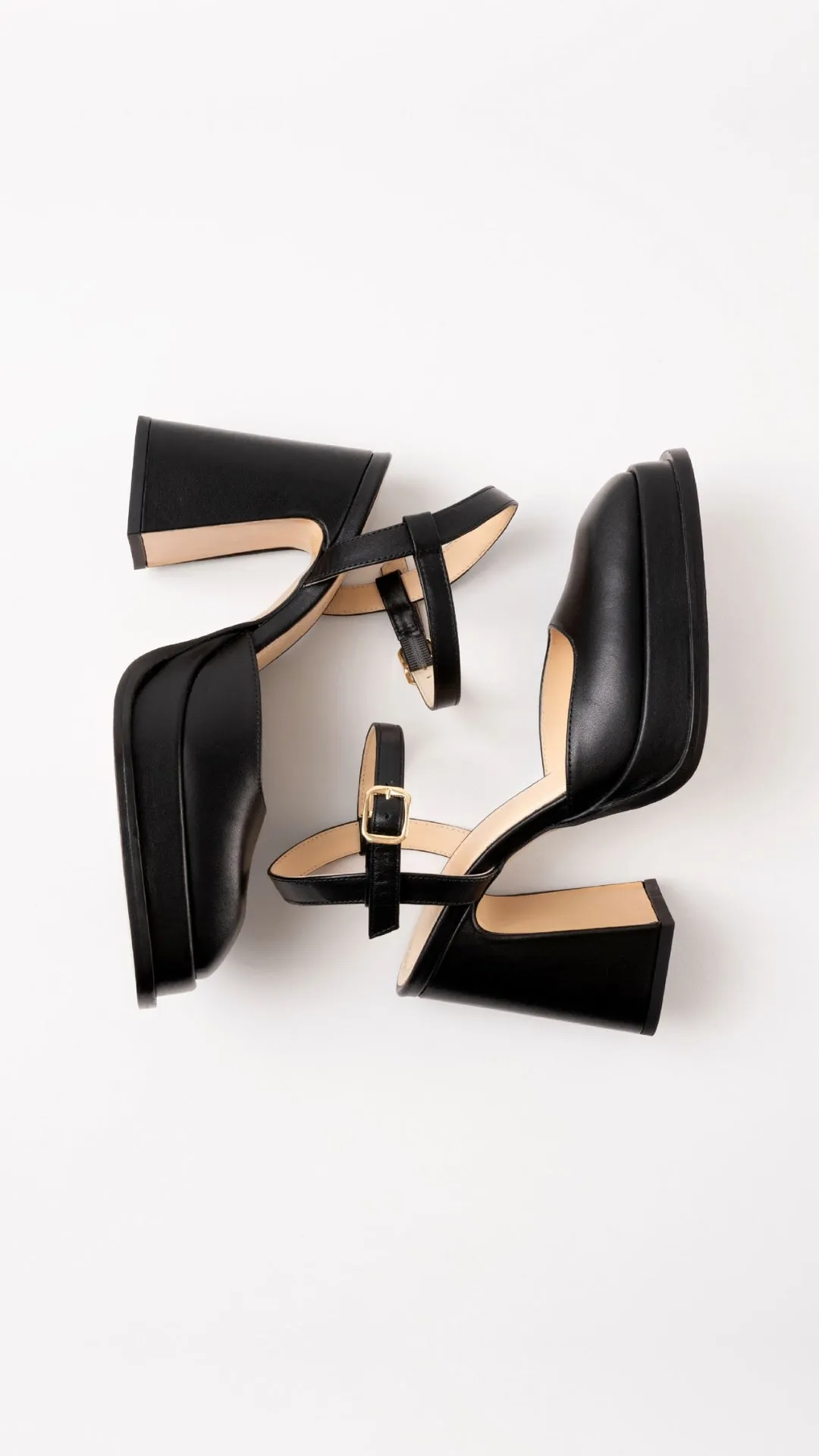 MALASANA - Black Leather Platform Pumps