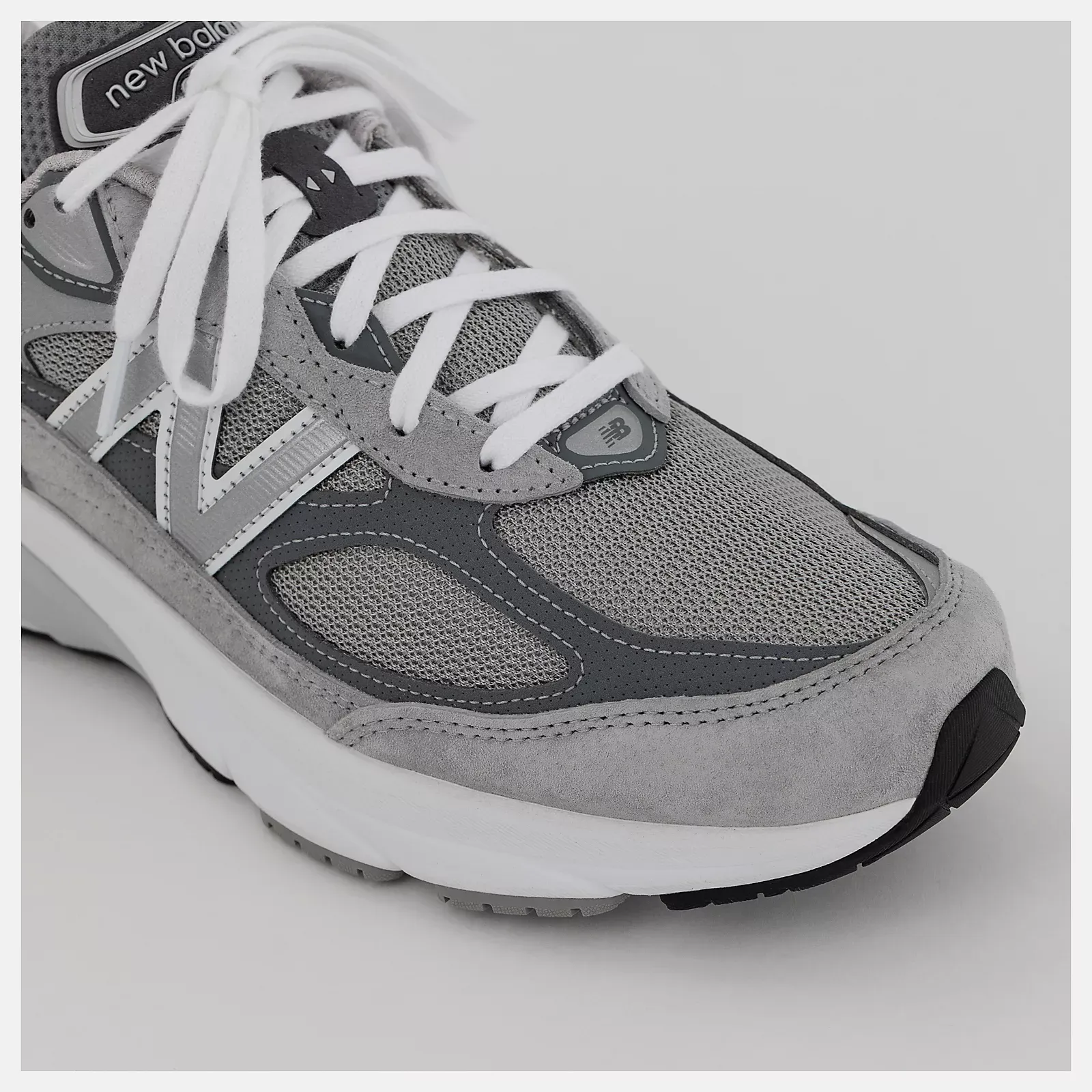 New Balance Men's Made in USA 990 v6 Shoes - Grey