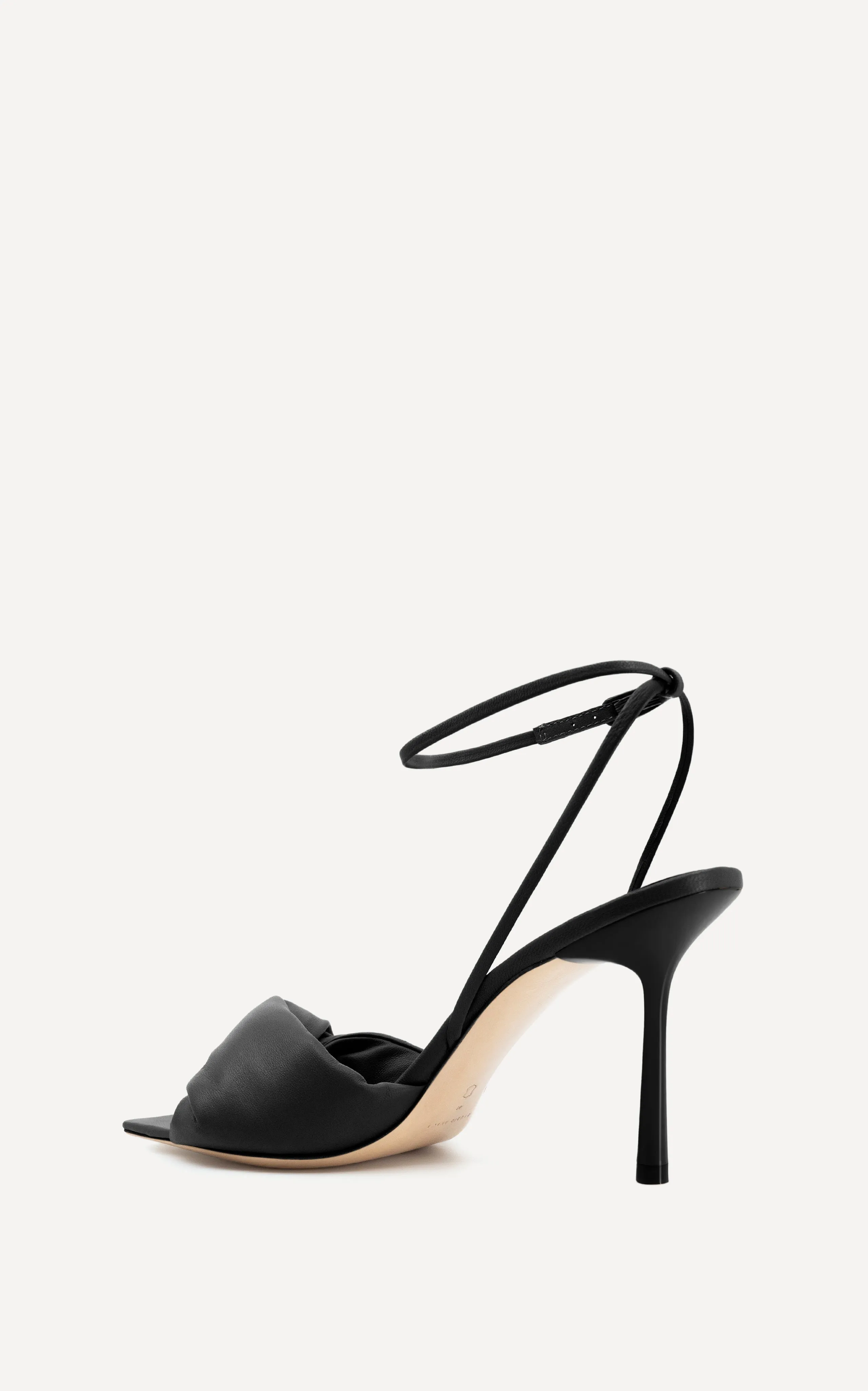 Twisted 90 Heel | Black